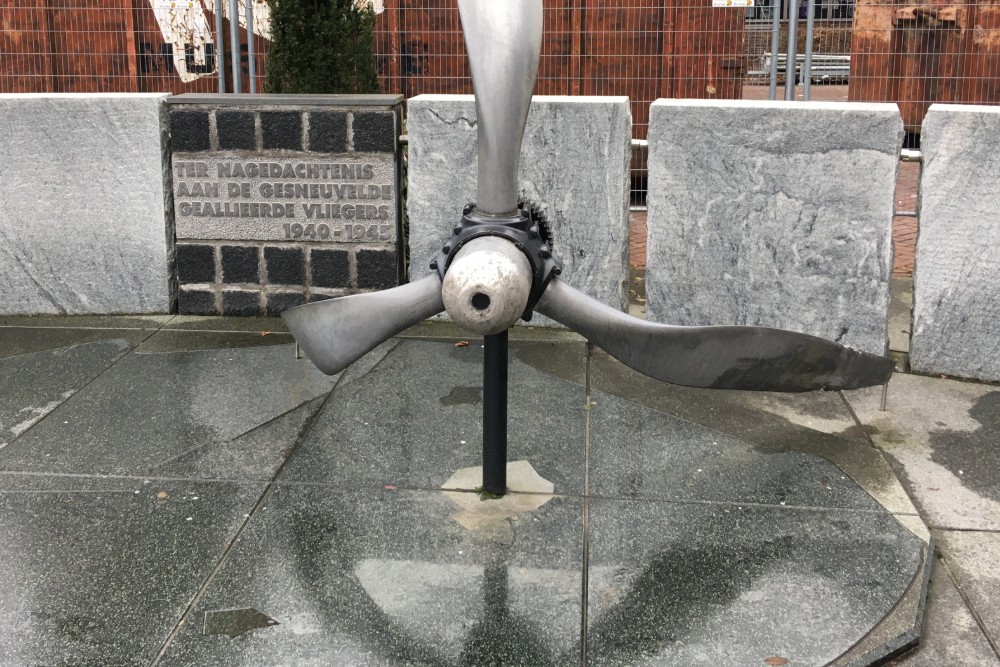 Monument Geallieerde Vliegeniers Dronten