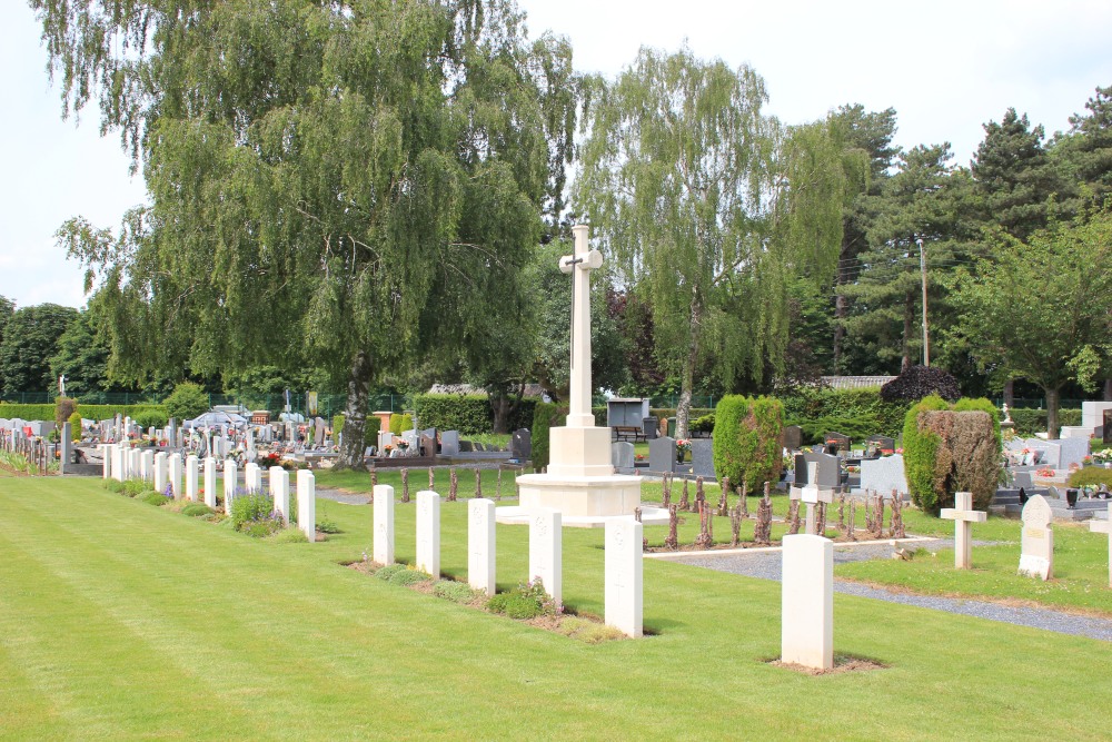 Oorlogsgraven van het Gemenebest Cambrai #3