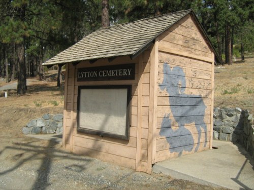 Oorlogsgraf van het Gemenebest Lytton Public Cemetery