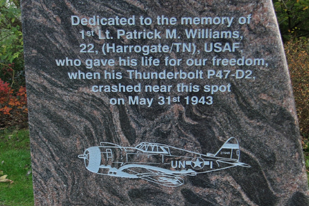 Monument 1ste Luitenant Patrick M. Williams Thunderbolt P47-D2 #2