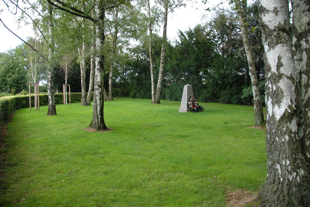 Mass Grave Soviet Prisoners of War Sdenfriedhof #1