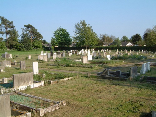 Commonwealth War Graves Navenby Cemetery #1