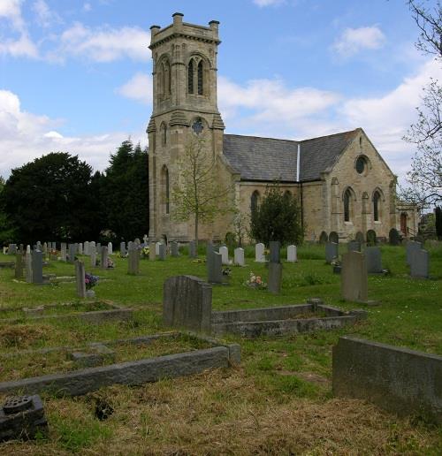 Oorlogsgraven van het Gemenebest St. Luke Churchyard