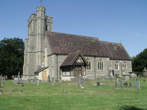 Oorlogsgraf van het Gemenebest St. Peter Churchyard