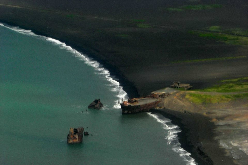 Golfbreker Japanse Scheepswrakken