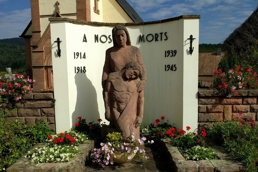 Oorlogsmonument Thannenkirch #1