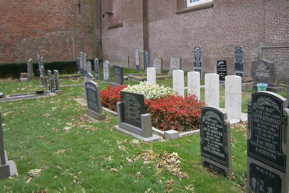 Oorlogsgraven van het Gemenebest Bijzondere Begraafplaats Holwerd #1