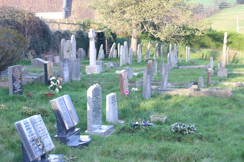 Commonwealth War Grave Bradninch Baptist Burial Ground