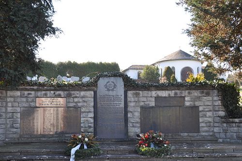 Oorlogsmonument Flacht