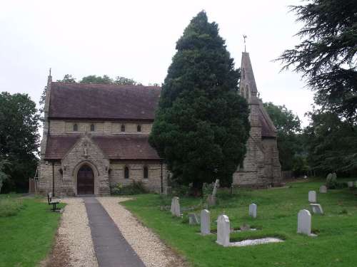 Commonwealth War Graves St. Peter Churchyard