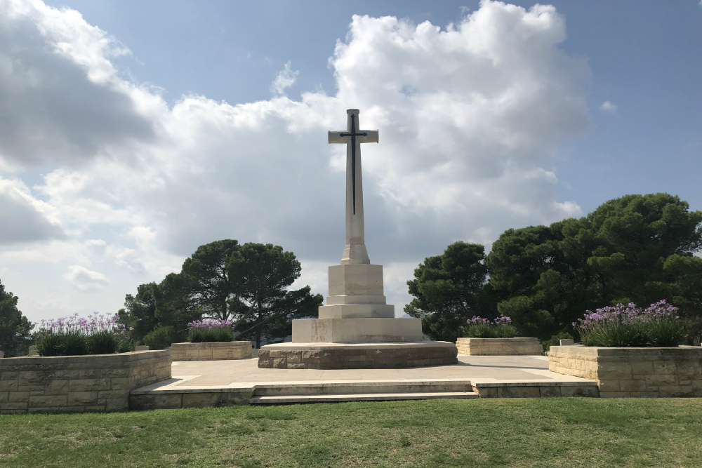 Canadian War Cemetery Agira #4