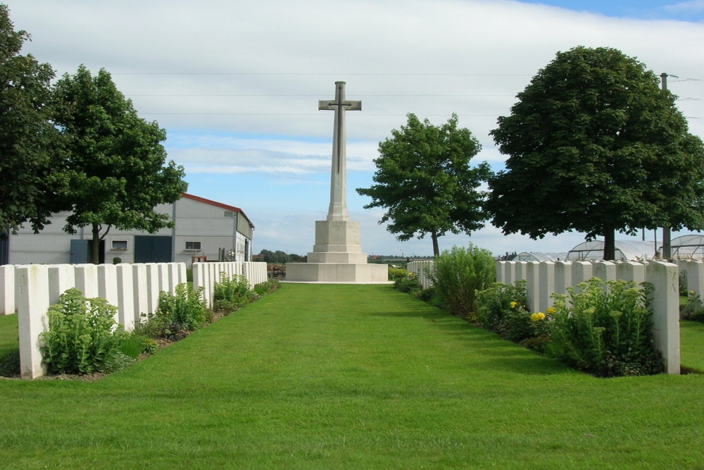 Commonwealth War Cemetery Cement House #3