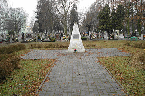 Soviet War Graves Cmentarz ul. Wybickiego #1