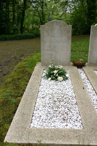 Nederlandse Oorlogsgraven R.K. Begraafplaats #5