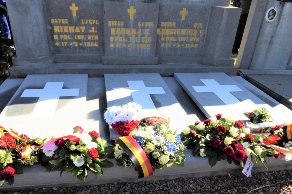 Polish War Graves De Klinge #2