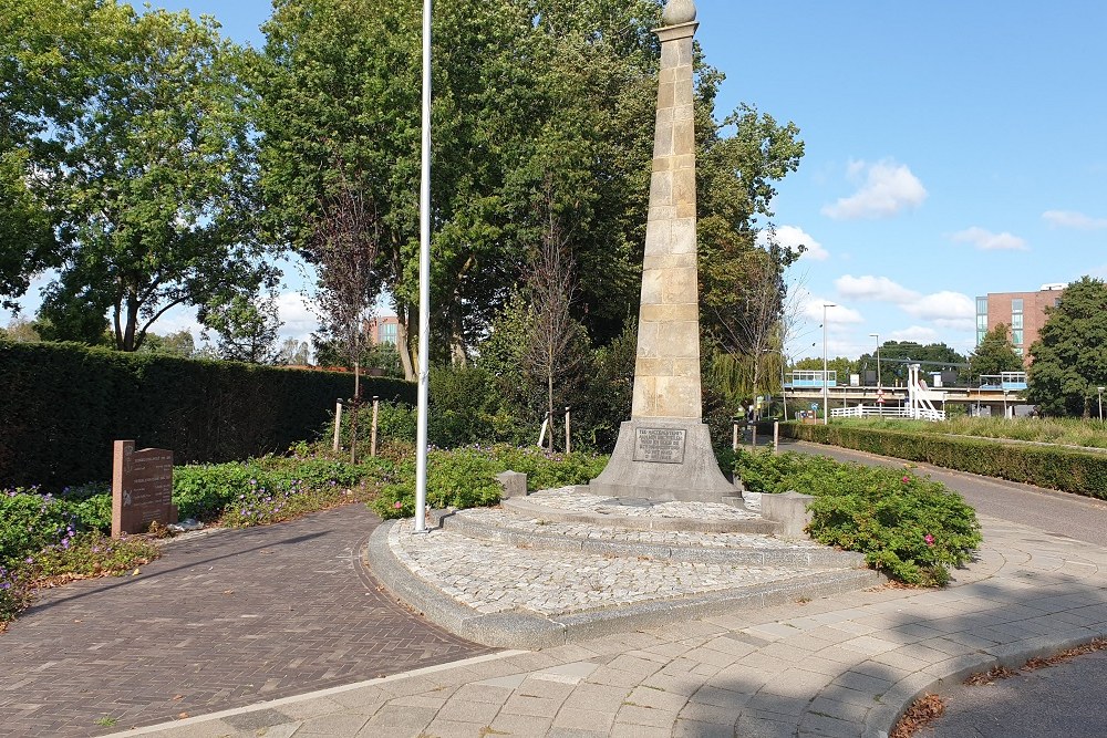 Oorlogsmonument Nieuwerkerk aan den IJssel #1