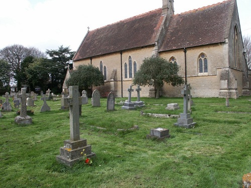 Oorlogsgraven van het Gemenebest St John Churchyard