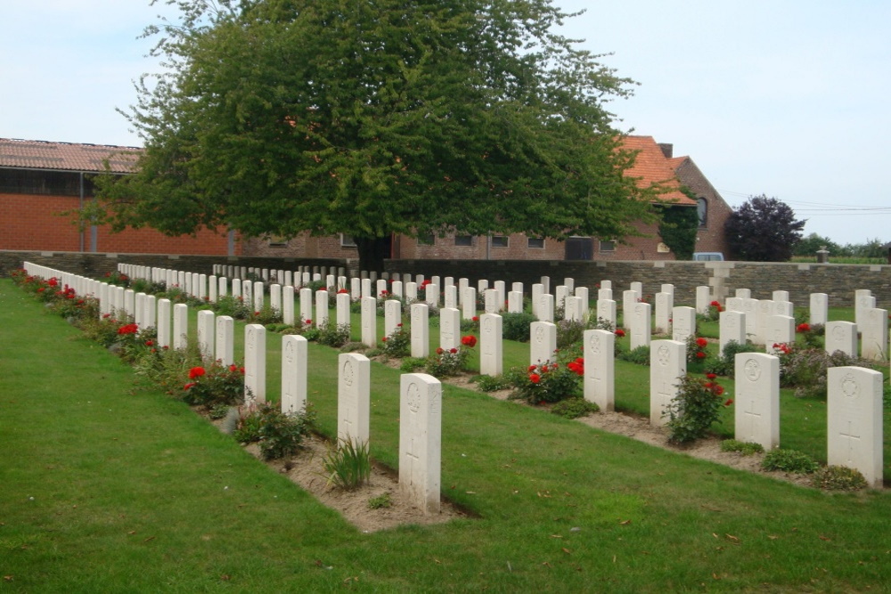 Commonwealth War Cemetery Kandahar Farm #4