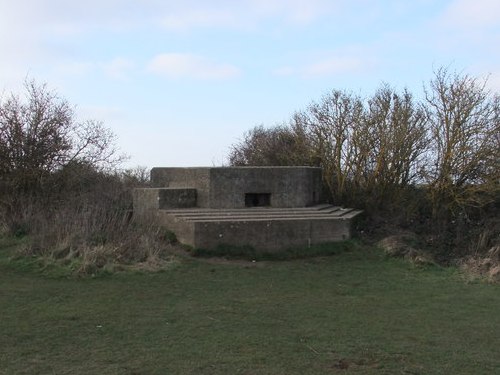 Pillbox FW3/22 Walton-on-The-Naze