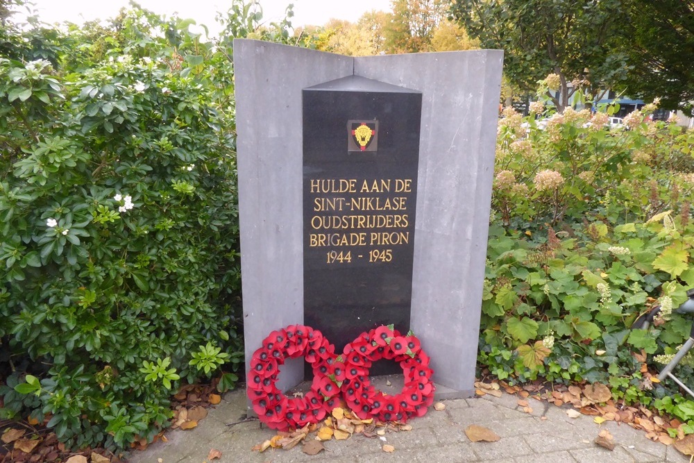Oorlogsmonument Brigade Piron #2
