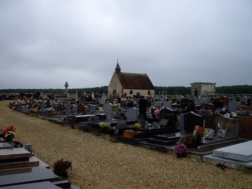 Commonwealth War Graves Senonches #1