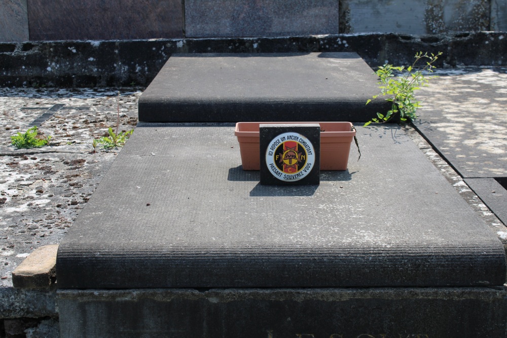 Belgian Graves Veterans Fontaine-Valmont #3