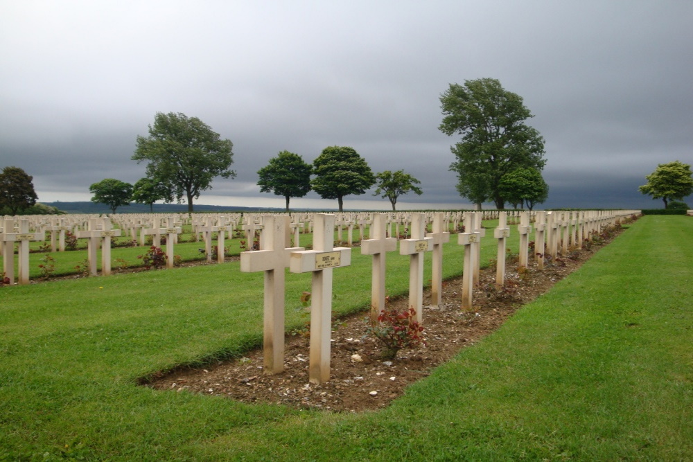 Franse Oorlogsbegraafplaats Notre Dame de Lorette #4