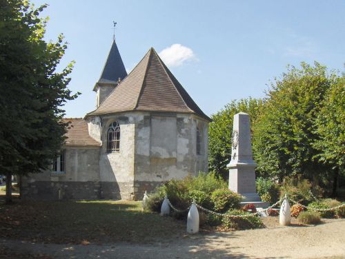 War Memorial Thiers-sur-Thve