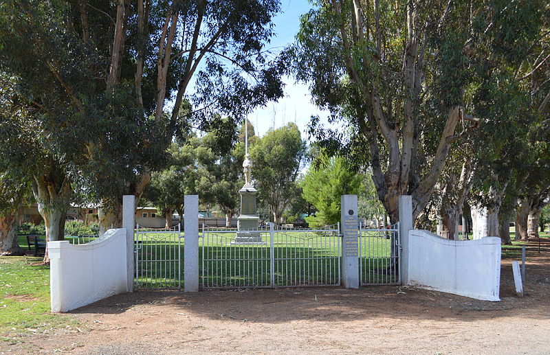 Oorlogsmonument Balranald #1