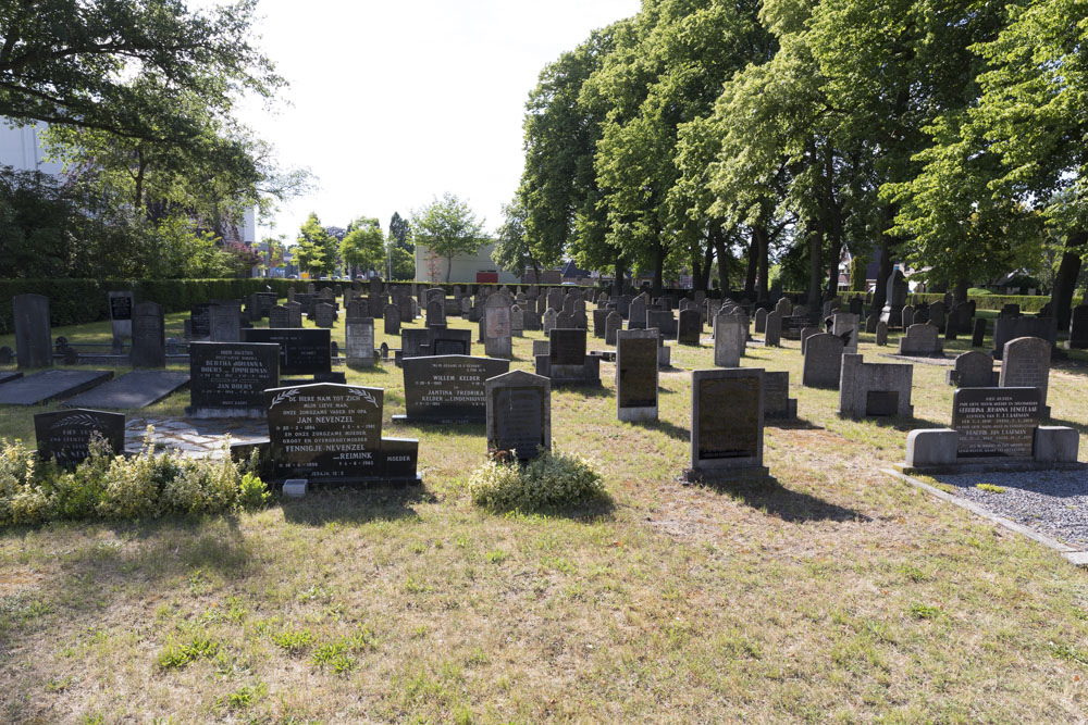 Nederlandse Oorlogsgraven Gemeentelijke begraafplaats Den Ham #2