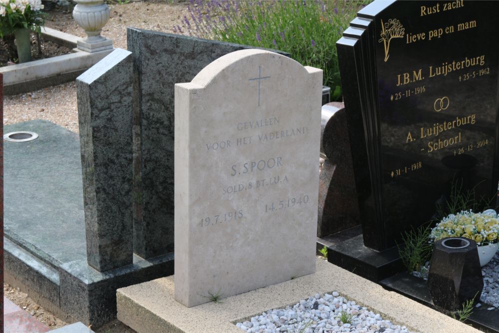 Dutch War Grave Roman Catholic Cemetery St. Bavo #4