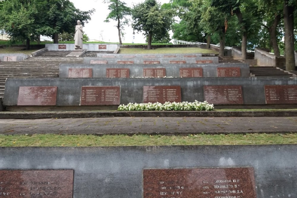 Sovjet Oorlogsbegraafplaats Jonava #5