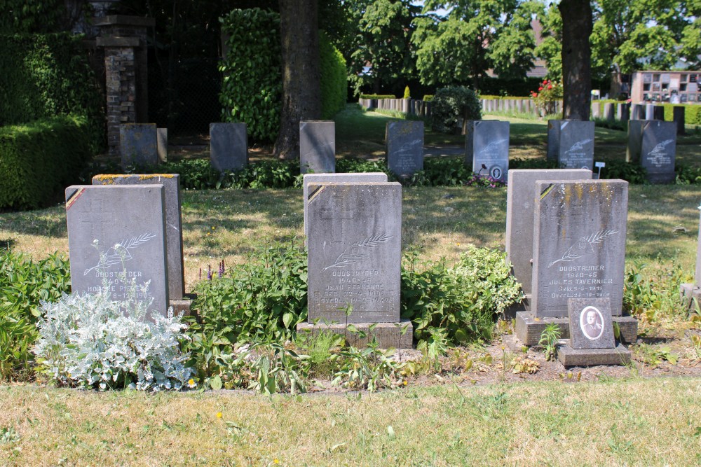 Belgian Graves Veterans Sint-Michiels #2