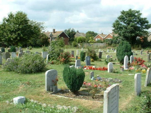 Commonwealth War Graves St Werburgh Churchyard