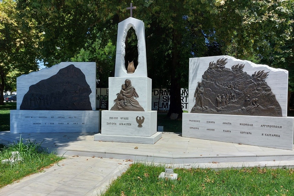 Monument voor de Genocide van de Pontische Grieken #1