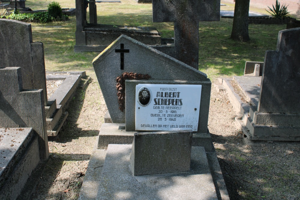 Belgische Oorlogsgraven Neerpelt #1