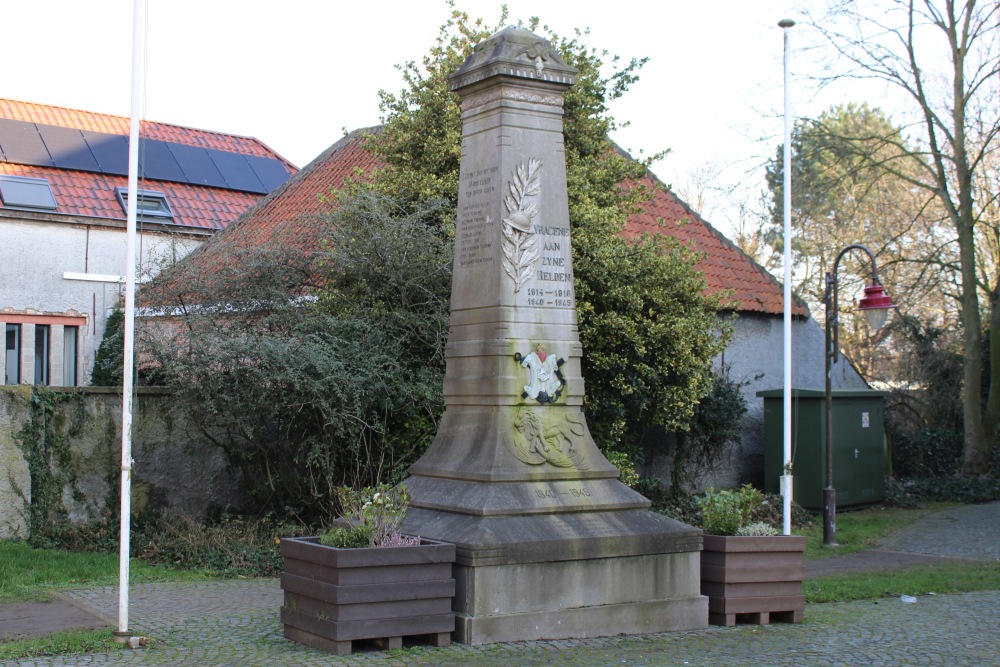 Oorlogsmonument Vrasene #2