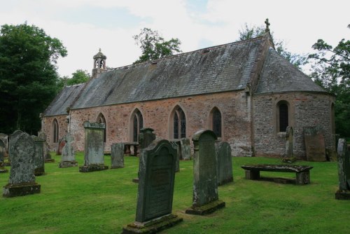 Oorlogsgraf van het Gemenebest Longformacus Parish Churchyard #1