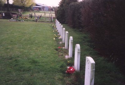 Commonwealth War Graves Appleton Thorn Cemetery #1