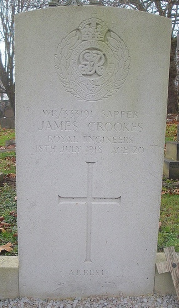 Commonwealth War Graves St. Mary New Churchyard