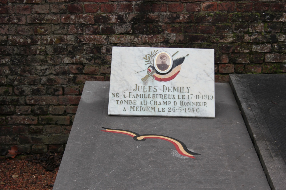 Belgian War Grave Familleureux #2