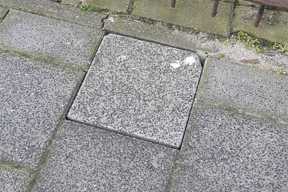 Stolperstein Julianaweg 24