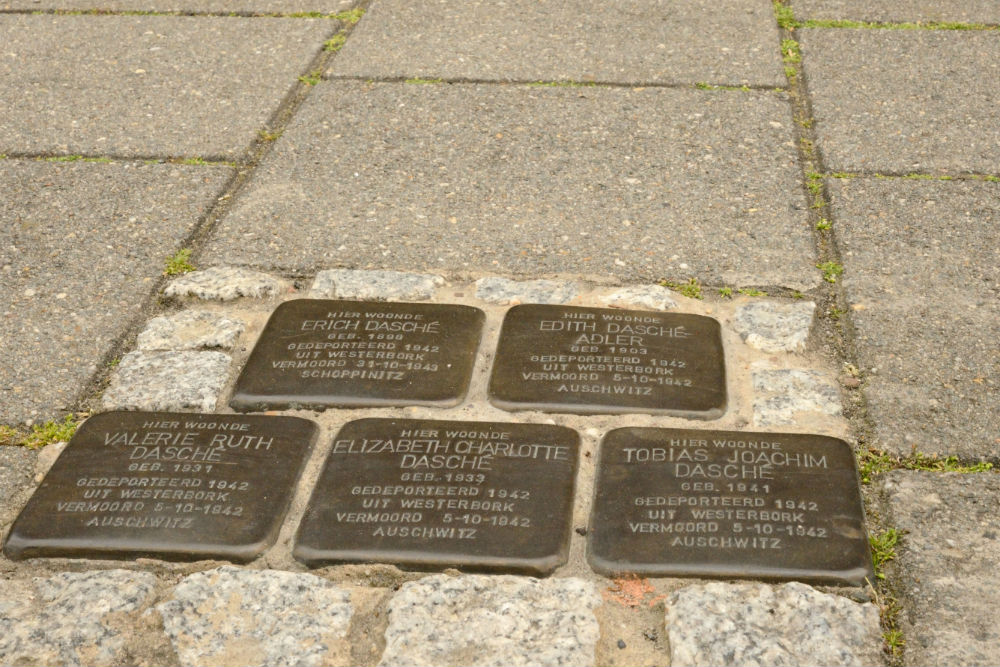Stolpersteine & Gedenkteken Joods Gezin Dasché