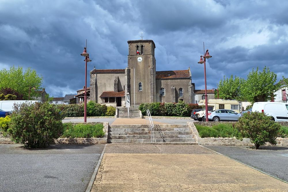 War Memorial Azay-sur-Thouet