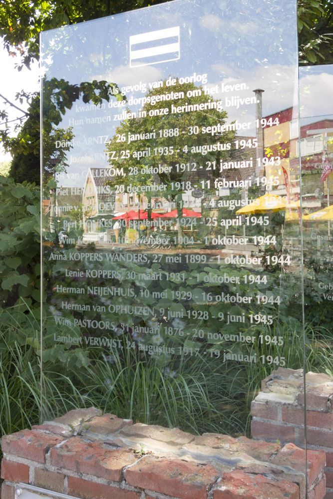 Oorlogsmonument Millingen aan de Rijn #4