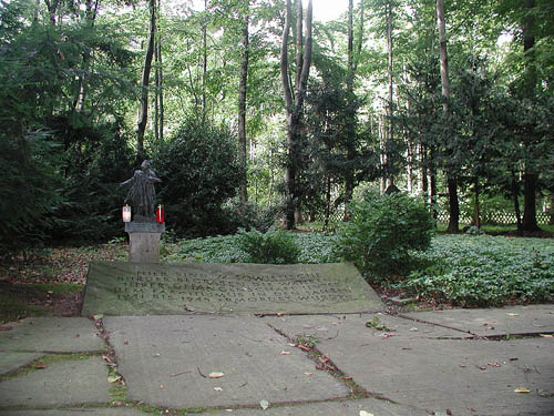Sovjet Oorlogsbegraafplaats Gremberg #2
