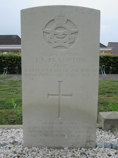 Commonwealth War Graves Protestant Cemetery Kropswolde #5