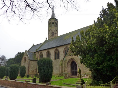 Oorlogsgraven van het Gemenebest All Saints Churchyard #1