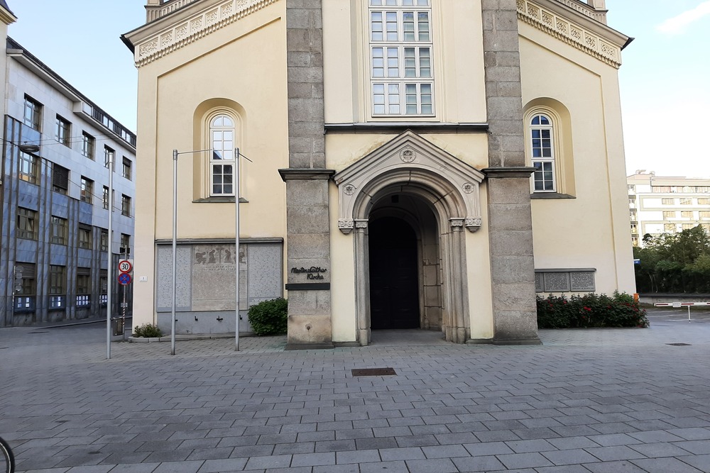 Herdenkingsplaquette Martin Lutherkerk Linz #2