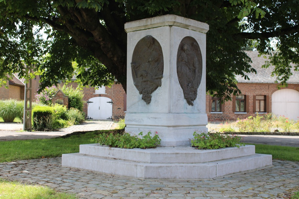 War Memorial Brasménil #2